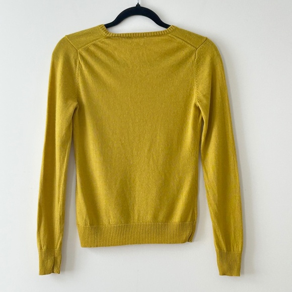 Bossini 100% Wool Chartreuse V-Neck Sweater - Picture 13 of 16